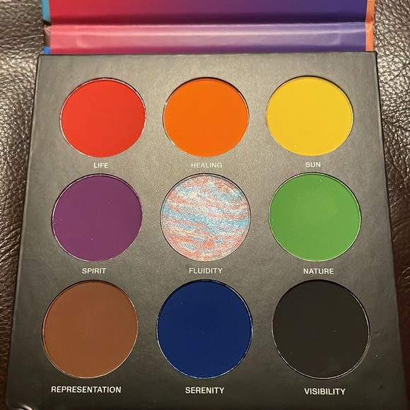 9Q Love Matters Pride Eyeshadow Palette | Morphe | Brand New in Box - Picture 1 of 3